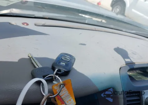 2005 Toyota Camry Le из США, поврежденный, VIN 4T1BE30K05U988275